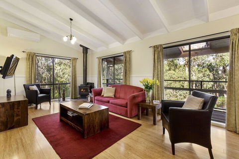 Countrywide Cottages - Accommodation Guide 2