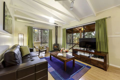 Countrywide Cottages - Accommodation Guide 3