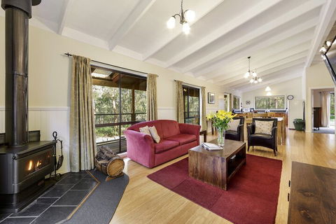 Countrywide Cottages - Accommodation Guide 5