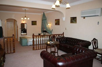 Victoria House Motor Inn - Accommodation Asia 5
