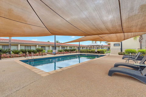 Comfort Inn Deakin Palms - Accommodation Asia 3