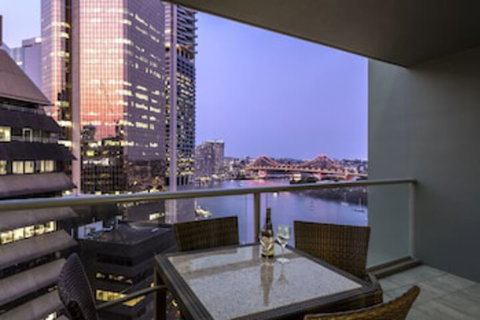 Oaks Brisbane On Felix Suites - Accommodation Guide 0