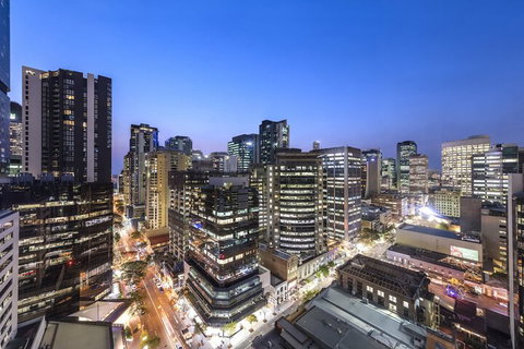 Oaks Brisbane On Felix Suites - Accommodation Guide 3