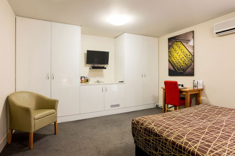Old Woolstore Apartment Hotel - Accommodation Asia 5