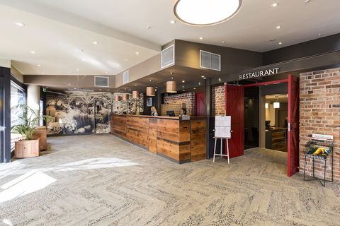 Old Woolstore Apartment Hotel - Accommodation Asia 1