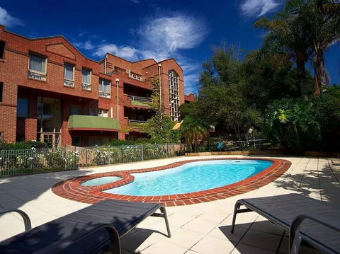 Comfort Apartments Royal Gardens - Accommodation Asia 3