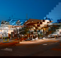 Majestic Oasis Apartments - Accommodation Asia