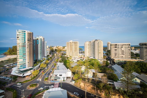 Beachcomber International Resort - Accommodation China 1