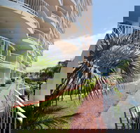 Beachcomber International Resort - Accommodation China