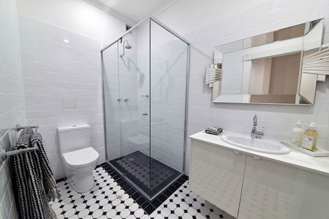 Mansions On Pulteney - Accommodation Asia 6