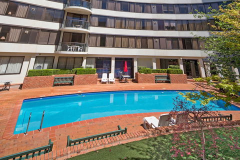 BreakFree Capital Tower - Accommodation Asia 6