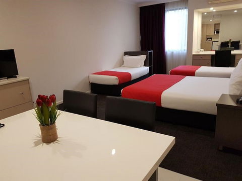 Quality Hotel Manor - Accommodation Asia 5
