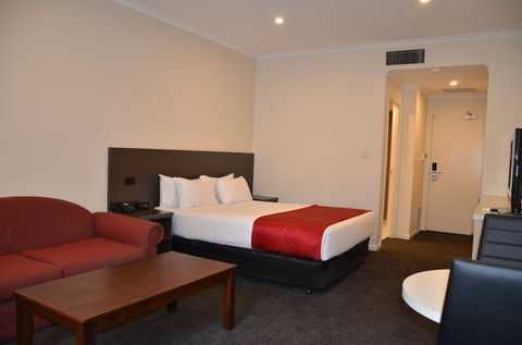 Quality Hotel Manor - Accommodation Asia 6