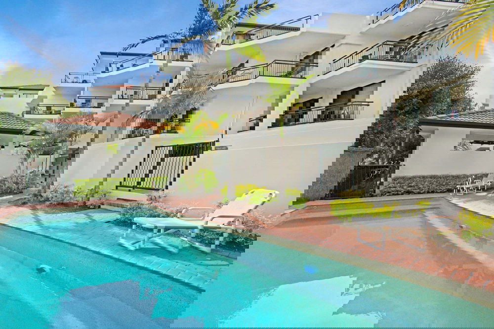 Biggera Waters QLD Accommodation Asia