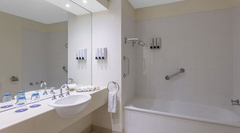 Park Regis Griffin Suites - Accommodation Asia 6
