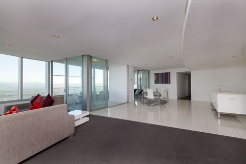 Q1 Resort & Spa - Accommodation Guide 3