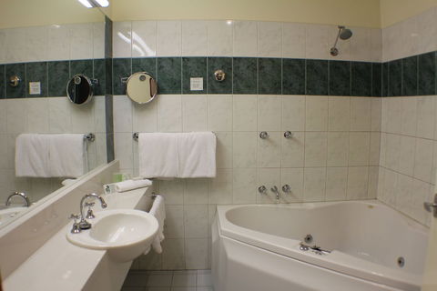 Gateway On Monash Boutique Hotel - Accommodation Asia 6