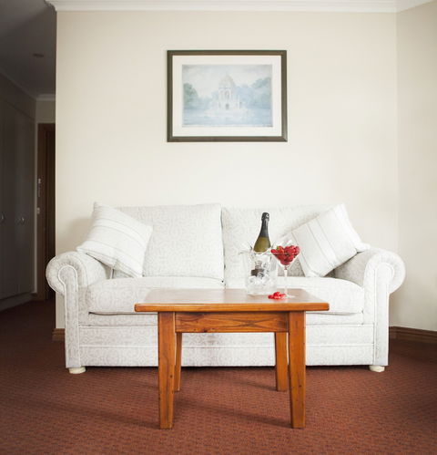 Gateway On Monash Boutique Hotel - Accommodation Asia 5