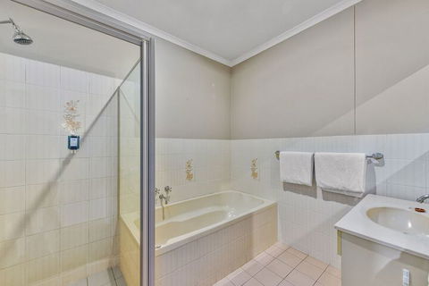 Southgate Motel - Accommodation Asia 7