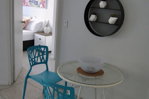 Budds Beach Apartments - Accommodation Guide 6