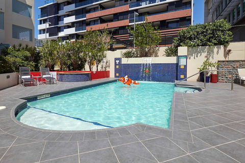 West End Central Apartments - Accommodation Guide 3
