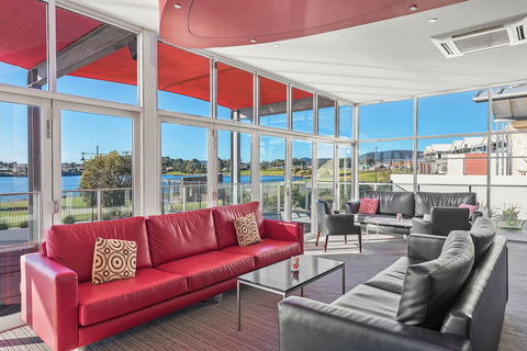 York Cove - Accommodation Asia 1