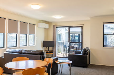 Noosa Lakes Resort - Accommodation Asia 3
