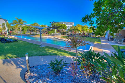 Pavillions On 1770 - Accommodation Guide 4