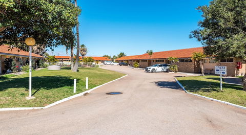 Hospitality Carnarvon, SureStay Collection By Best Western - Accommodation Asia 0
