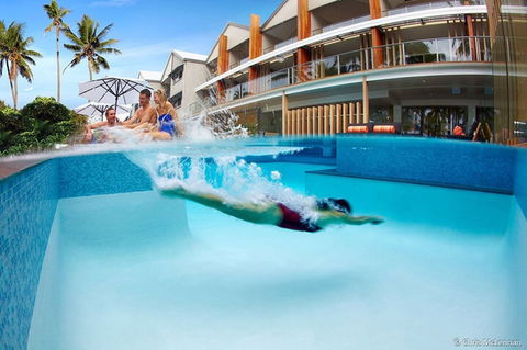 Castaways Resort & Spa Mission Beach - Accommodation Asia 3
