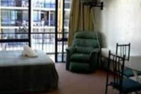 Club Surfers - Accommodation Asia 7