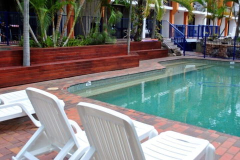 Club Surfers - Accommodation Asia 5