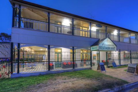 The Park Motel - Accommodation Guide 0