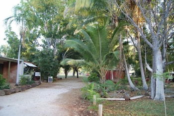 Territory Manor Motel & Caravan Park - Accommodation Asia 6