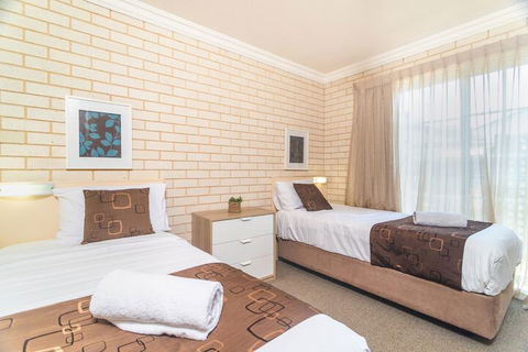 Santa Fe Motel & Holiday Units - Accommodation Asia 6