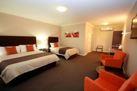 Sundowner Motel Hotel - Accommodation Guide 0
