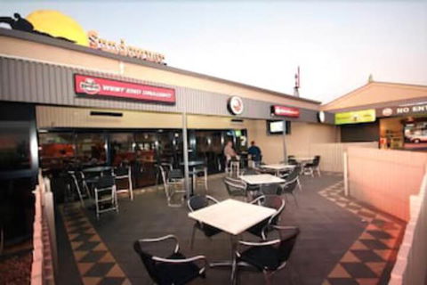 Sundowner Motel Hotel - Accommodation Guide 5