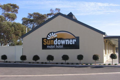 Sundowner Motel Hotel - Accommodation Guide 4