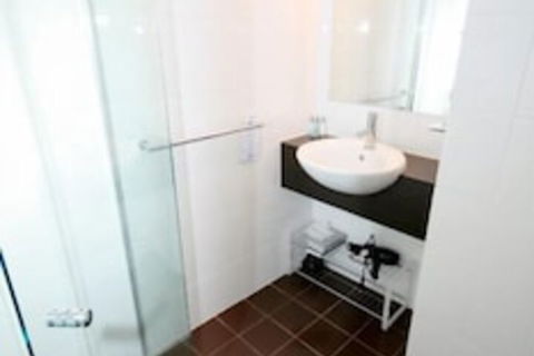 Sundowner Motel Hotel - Accommodation Guide 7