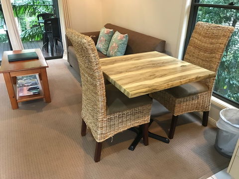 On Obi Maleny - Accommodation Asia 6