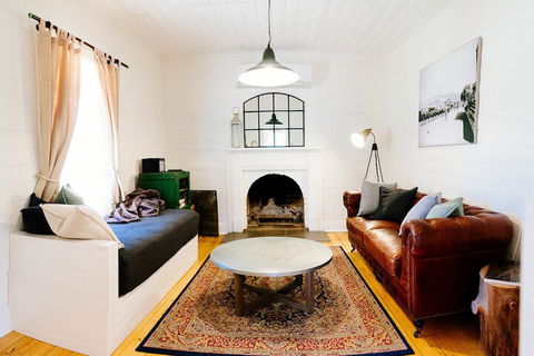 Kimo Estate - Accommodation Asia 4