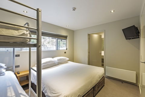 Altezza 1570 - Accommodation Guide 2