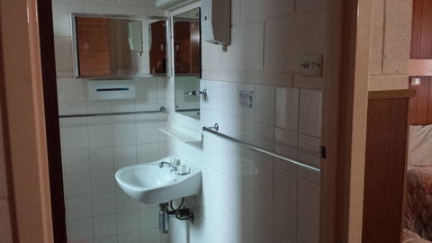 Jasper Motor Inn - Accommodation Asia 6