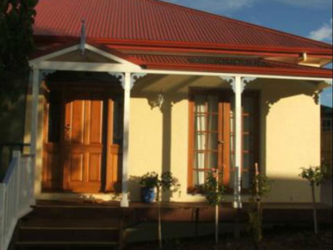 Quayside Cottages - Accommodation Asia 5