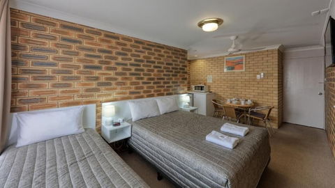 Gunsynd Motor Inn - Accommodation China 5