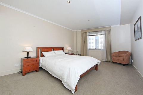 Accommodate Canberra - The Avenue - Accommodation China 1