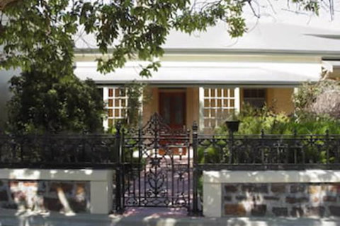 Barossa Best - Accommodation Guide 1