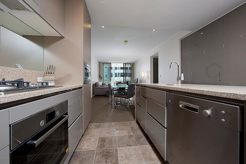 Accommodate Canberra Manhattan On The Park - Accommodation Asia 4