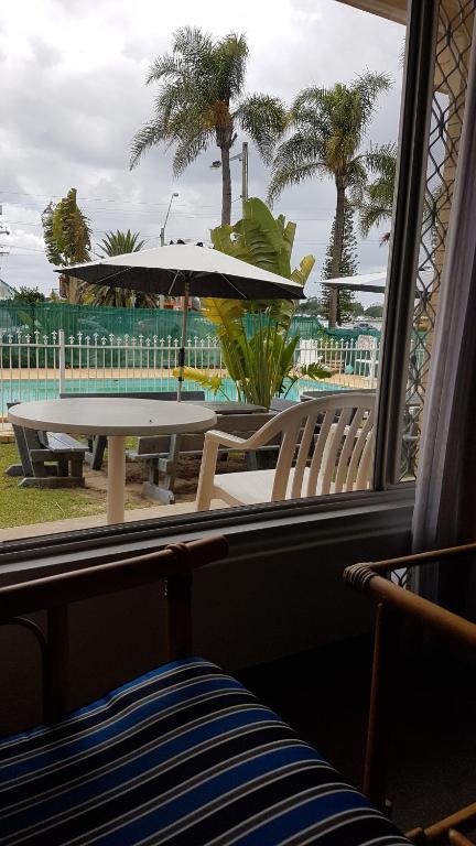 South Pacific Palms Motor Inn - Accommodation Guide 4