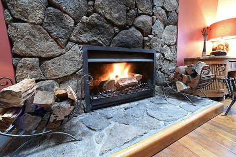 Fire Dreaming - Accommodation Asia 0